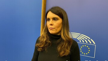 Batterie di auto e bici elettriche, arriva il nuovo regolamento Ue: ecco cosa cambia