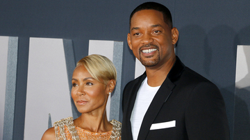 Cosa rischia Will Smith per lo schiaffo dato a Chris Rock: dalla revoca dell'Oscar all'arresto