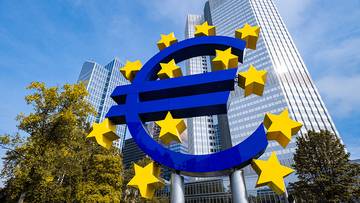 Eurozona: PMI preliminari di aprile superano le stime