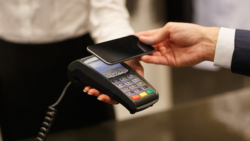 Pagamenti contactless, raddoppio in cinque anni