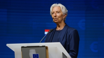“Il 2023 sarà un anno difficile”: la Bce lancia l'allarme. Cosa ha detto Lagarde
