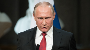 Crimea, come risponderà Putin? Missile vicino l'ufficio di Zelensky