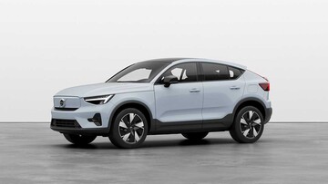 Volvo C40 Recharge e XC40 Recharge: ricarica più veloce e maggiore autonomia 