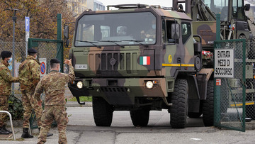 Nato, 300.000 soldati verso il confine russo: l'Italia deve prepararsi alla guerra?