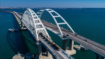 Cosa è successo al ponte di Crimea? La Russia accusa Usa e Regno Unito