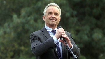 Chi è Robert Kennedy Jr., il candidato alle elezioni Usa 2024 che può far vincere Trump
