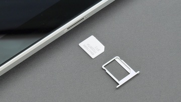 Se il telefono non prende controlla subito il conto corrente, potrebbero averti clonato la scheda Sim