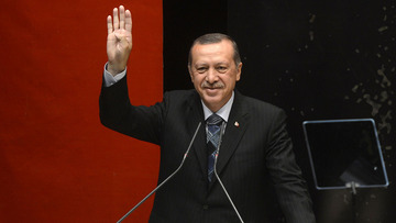 Panico Turchia, si scappa a gambe levate da lira, bond e banche