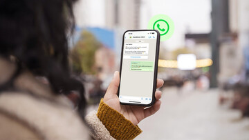 Come cambiare colore di chat e messaggi WhatsApp