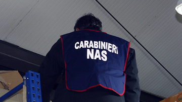 Azienda bolognese sotto sequestro dei Nas. Trovati 674 kg di prodotti a rischio botulino