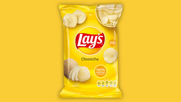 Il marchio di patatine Lay's celebra i suoi 100 anni con un rebranding globale