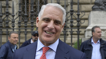 UniCredit, più Grecia nelle mani di Orcel. La nuova mossa su Alpha Bank