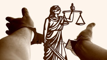 Dichiarazione infedele, ecco in quali casi è responsabile anche il prestanome