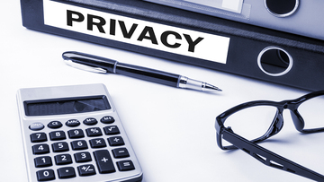 L'Agenzia delle Entrate non può usare i social per scovare gli evasori fiscali