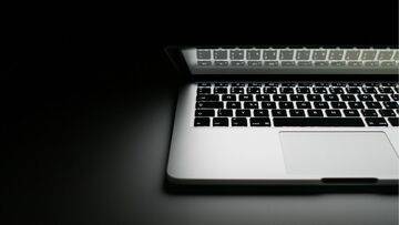 Il prezzo di questo MacBook di Apple è al minimo storico. Un'offerta Black Friday imperdibile