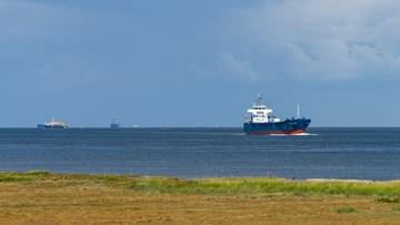 Nel 2025, più di 60 petroliere provenienti dalla Russia hanno attraccato in Europa. Ed è tutto legale 