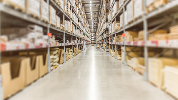 Amazon si prepara a licenziare 30.000 dipendenti entro maggio 
