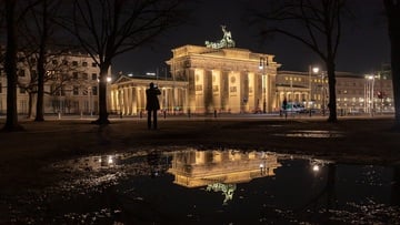 Germania spodesta l'Italia dal trono. Valanga debito pubblico in arrivo da Berlino