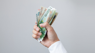 Soldi falsi, attenzione al bancomat. Le banche non rimborsano