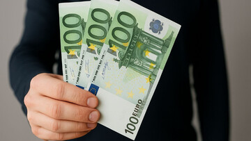 Incentivi fino a €450 al giorno per chi lavora a Pasqua, Pasquetta e 1° maggio. Ecco chi ne ha diritto