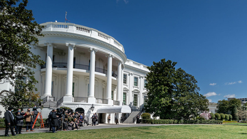 Sotto la sala da ballo di Trump spunta un bunker militare