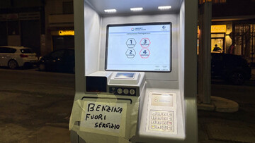 Benzina e diesel: se la pompa è vuota, il prezzo diventerà presto irrilevante