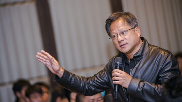 Il CEO di Nvidia rimprovera i dirigenti aziendali. “Non è l'AI la causa dei licenziamenti” 