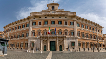 Stipendi parlamentari, quanto guadagnano deputati e senatori?