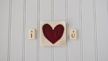 San Valentino 2025, video di auguri da inviare per la festa degli innamorati