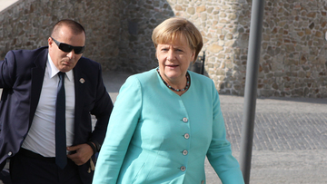 Recovery Fund, Merkel: “Non possiamo aspettare, i più deboli ne pagheranno il prezzo”