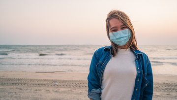 Coronavirus, seconda ondata già ad agosto? Il sospetto di Crisanti sui tamponi