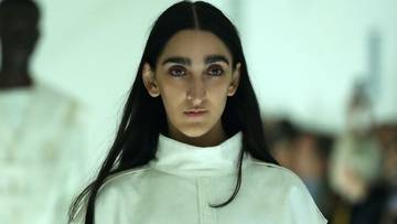 Chi è Armine Harutyunyan: biografia e carriera della modella di Gucci