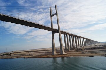 Canale di Suez bloccato, ecco quanto vale per l'Italia