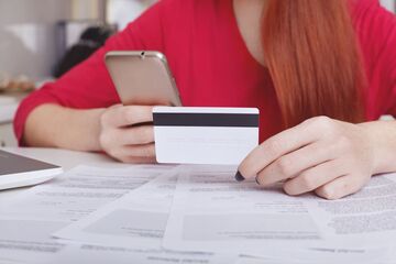 Riforma fiscale, detrazioni sul conto corrente: la proposta dei 5 Stelle