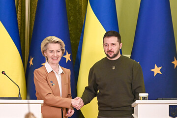 Ucraina, dalla manipolazione collettiva alla realtà. Dopo tre anni, l'Europa si scopre senza strategia