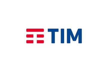 Tim acquistato da Poste, cosa cambia per i clienti?