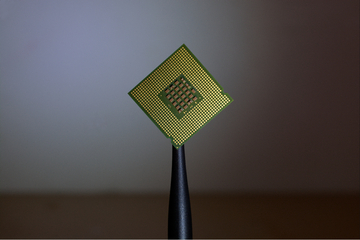 Il Giappone torna nella guerra dei chip: mosse e strategie di Tokyo