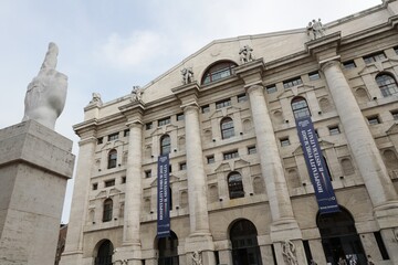 Bond oggi – Tassi imprevedibili? I CCT possono essere il “paracadute” che non ti aspetti