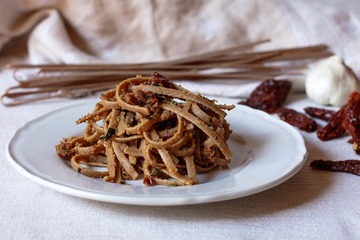 Stroncatura calabrese: da pasta illegale a patrimonio gastronomico italiano