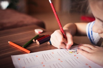 Homeschooling: cos'è la scuola familiare e come funziona in Italia