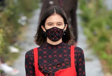 Mascherine alla moda: proteggersi dal coronavirus con stile