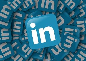 LinkedIn, i dati di 500 milioni di utenti in vendita sul web: come difendersi