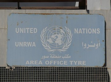 Cos'è l'Unrwa, quanti soldi ha e perché l'Italia ha interrotto i finanziamenti