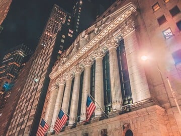 Wall Street non è più “buy the dip”. Qualcosa di grosso sta cambiando